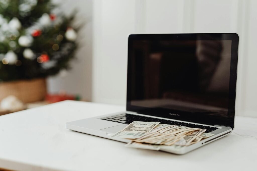 Making money online on a laptop